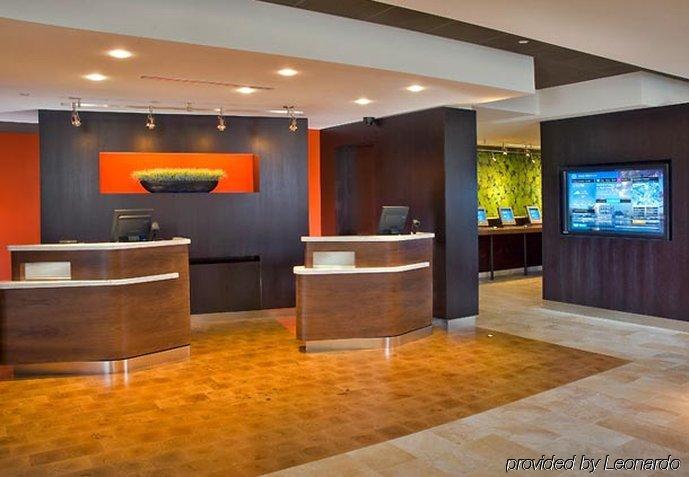 Courtyard By Marriott Saltillo Exterior photo