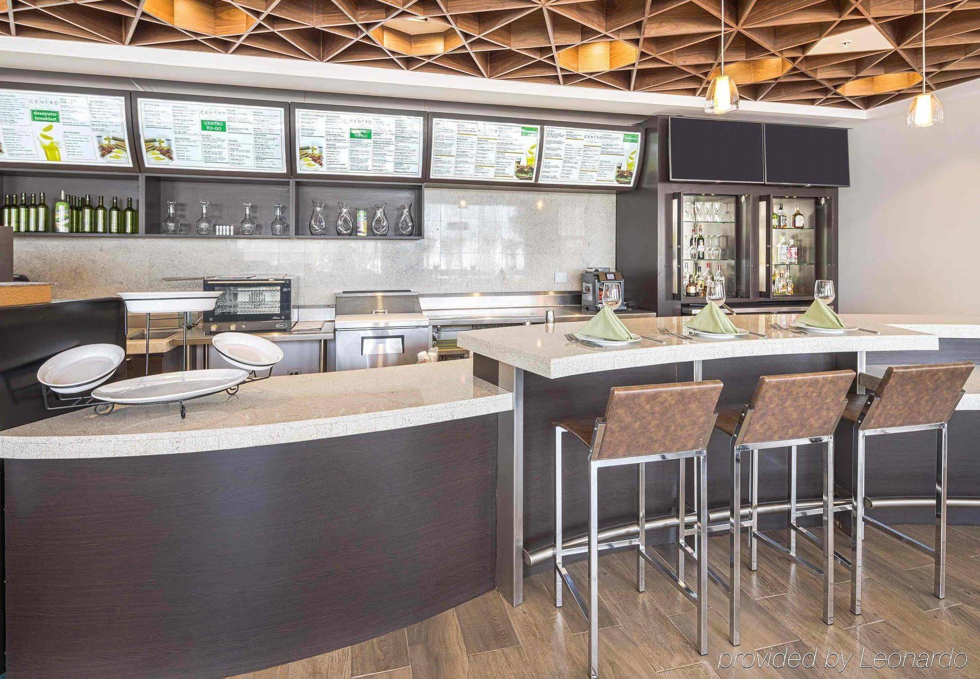 Courtyard By Marriott Saltillo Exterior photo
